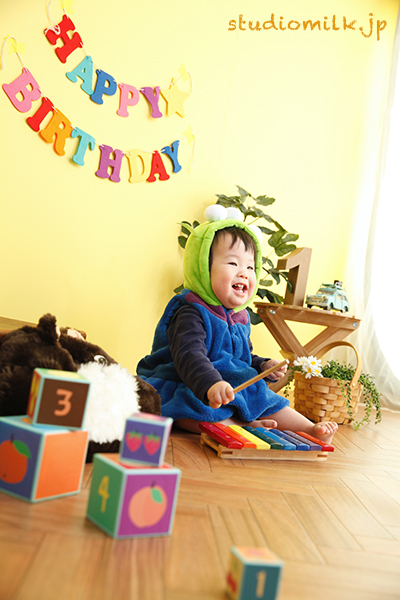 【朝フォト！】ポップに可愛く☆1歳のお誕生日記念撮影！